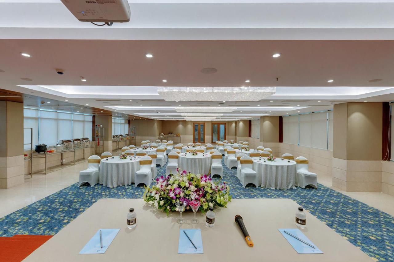The Fern Residency Turbhe Hotell Navi Mumbai Eksteriør bilde