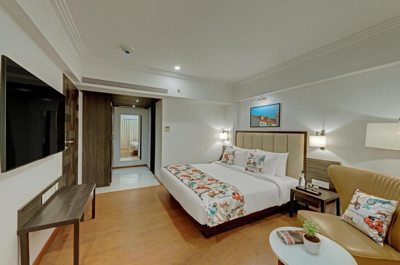 The Fern Residency Turbhe Hotell Navi Mumbai Eksteriør bilde