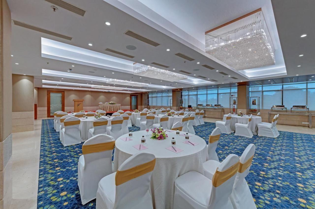 The Fern Residency Turbhe Hotell Navi Mumbai Eksteriør bilde
