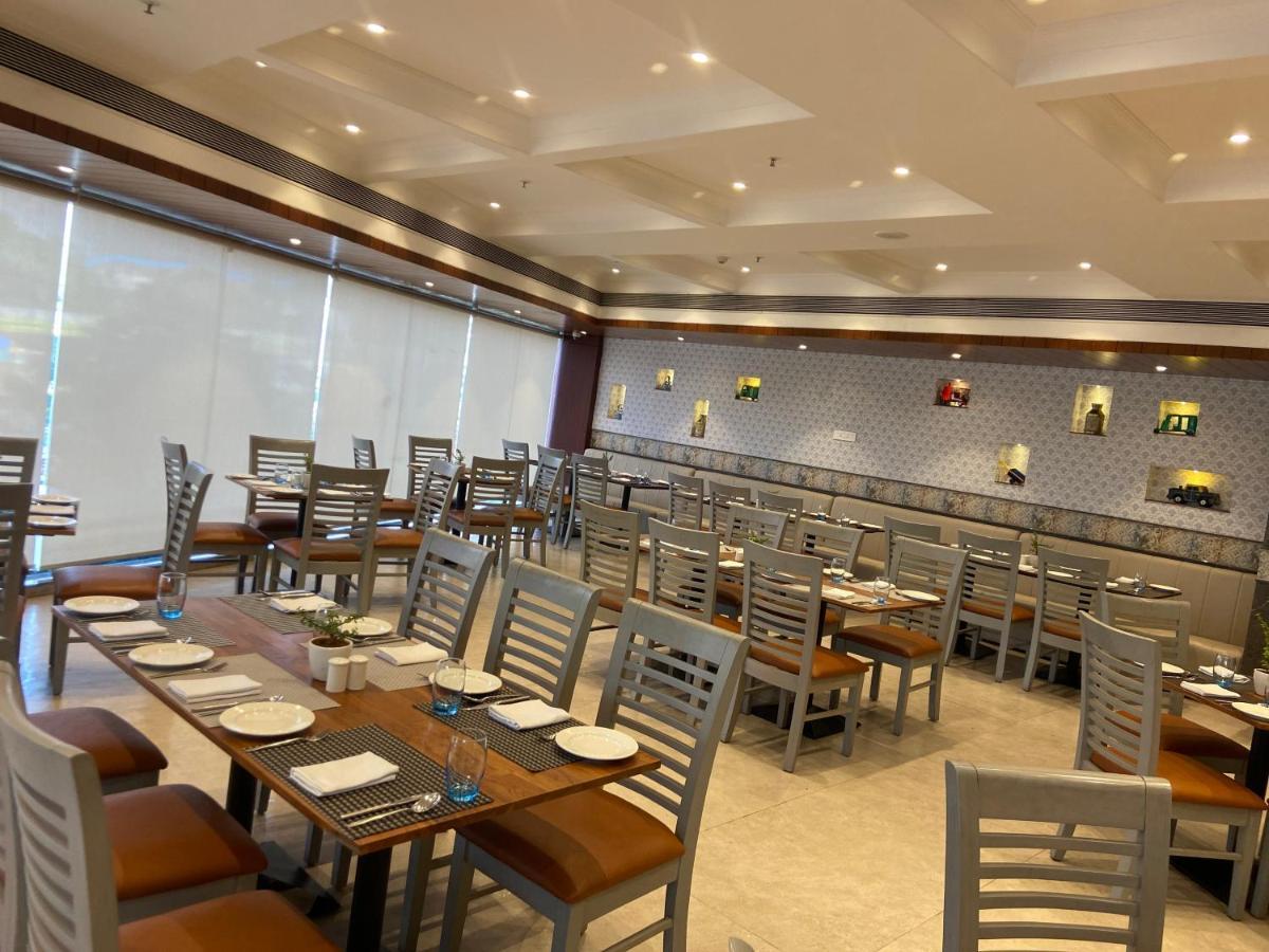 The Fern Residency Turbhe Hotell Navi Mumbai Eksteriør bilde